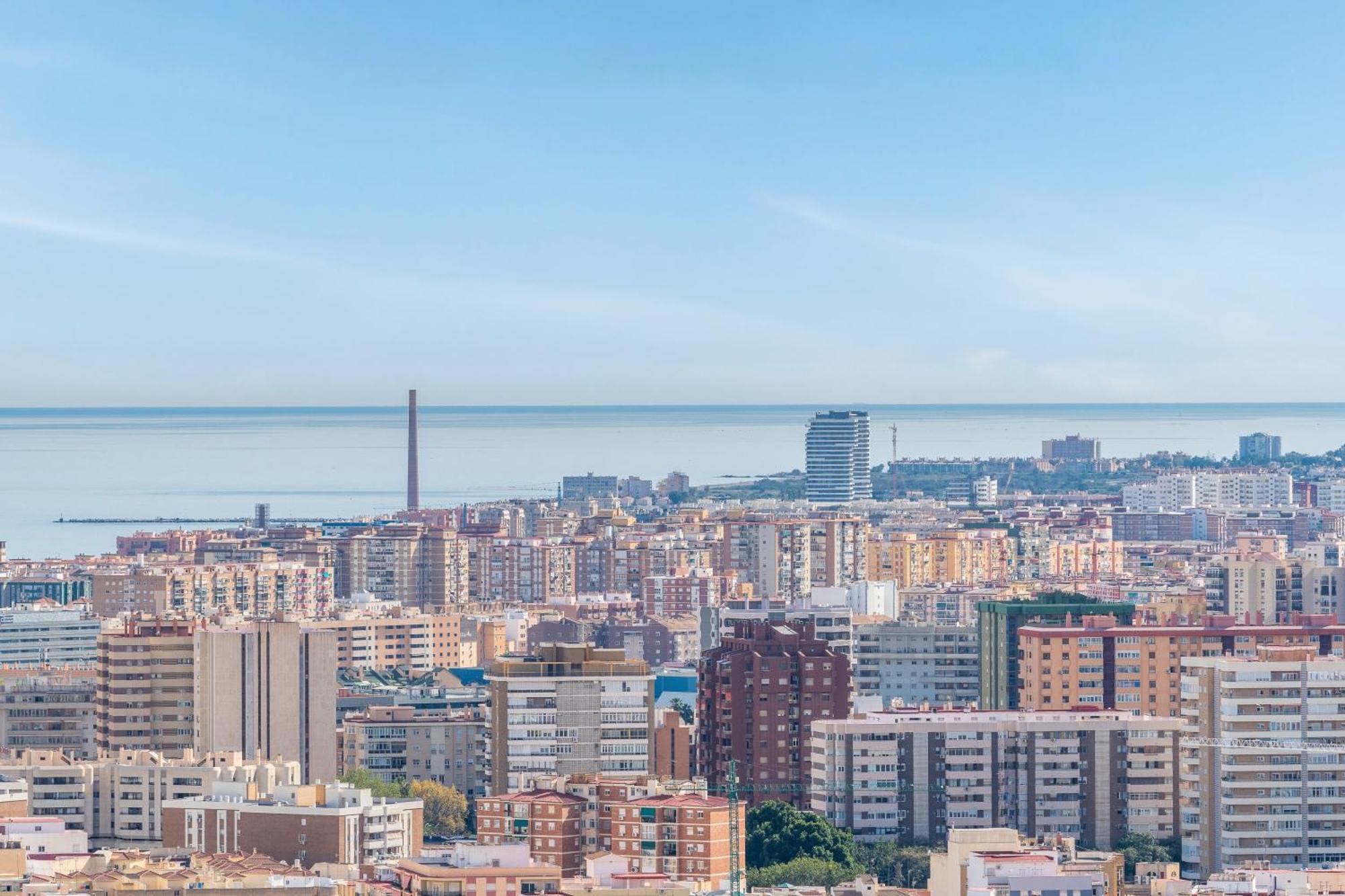 Апартаменти Malaga Tower View Екстер'єр фото